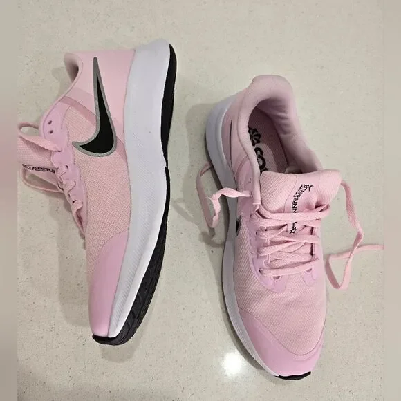 NEW- Nike Women's Soft Pink Athletic Sneakers - Picture 3 of 8